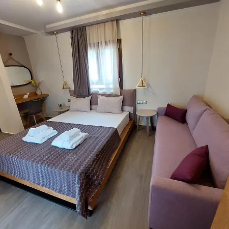 Summer Senses In Apartman