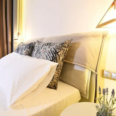 Summer Senses In Вурвуру